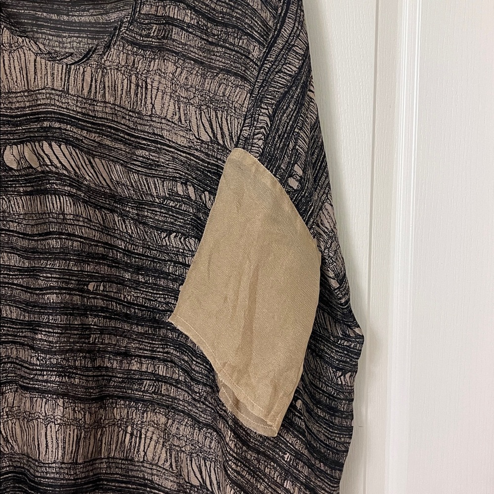Raquel Allegra Black and Tan Striped top - Picture 3 of 8